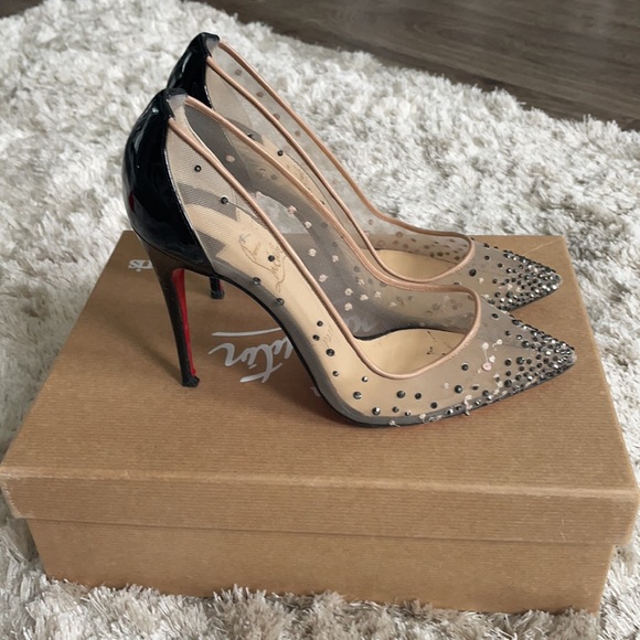 Christian Louboutin pump - Picture 2 of 11